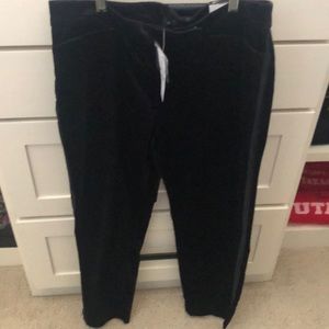 The slim ankle black velvet pant